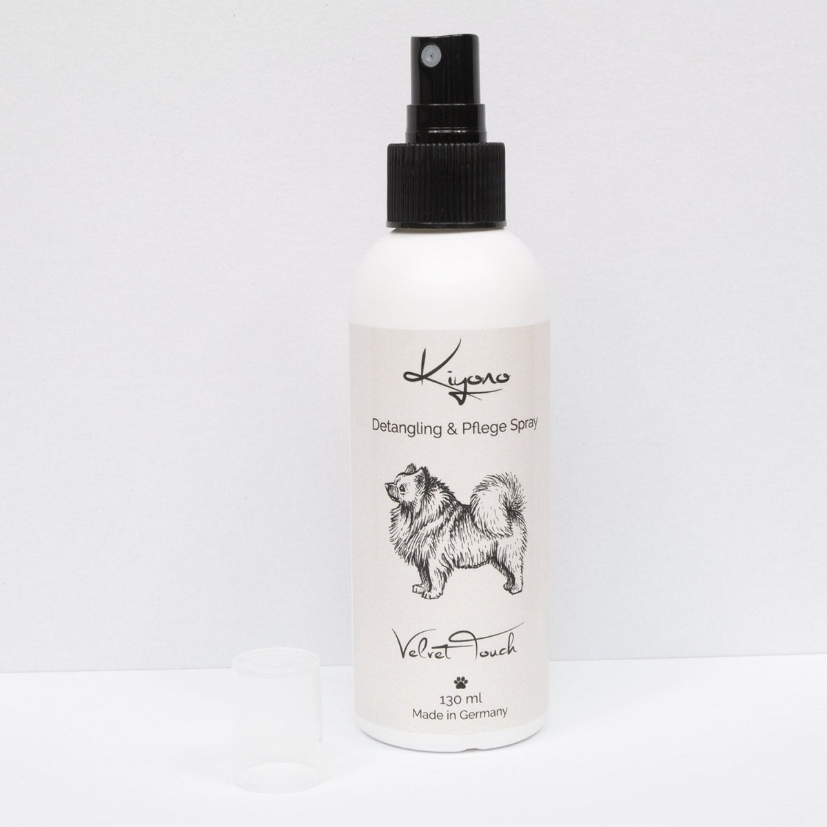 Pflegespray Velvet Touch von Kiyono zur Fellentwirrung bei Hunden.