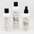 Bild in Galerie-Betrachter laden, Kiyono Starter-Set „Sanfte Pflege“ mit Sensitiv Shampoo, Detangling & Pflege Spray und Pfotenpflege-Fluid für Hunde – ideal zur täglichen Fell- und Hautpflege.