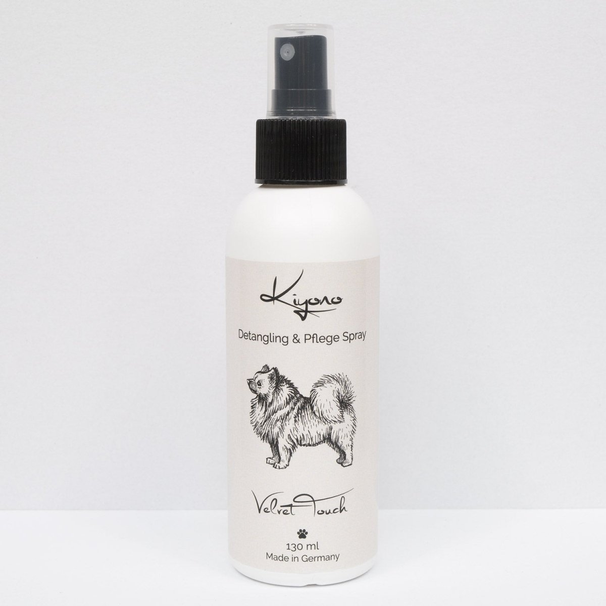 Frontalansicht des Velvet Touch Detangling Sprays mit 130ml Inhalt.